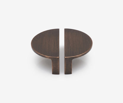 Tonda Half-Moon Pull